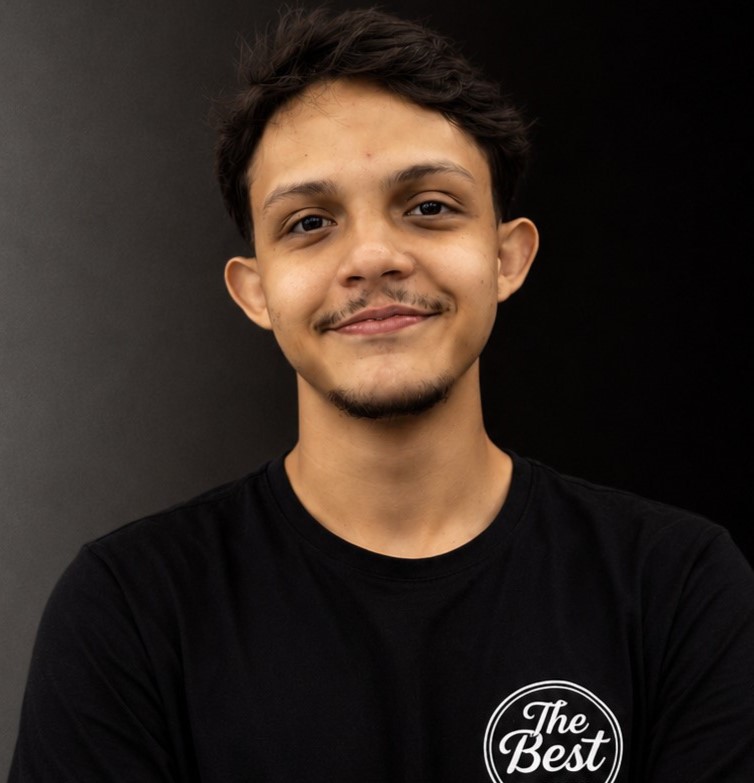Caio, barbeiro na The Best